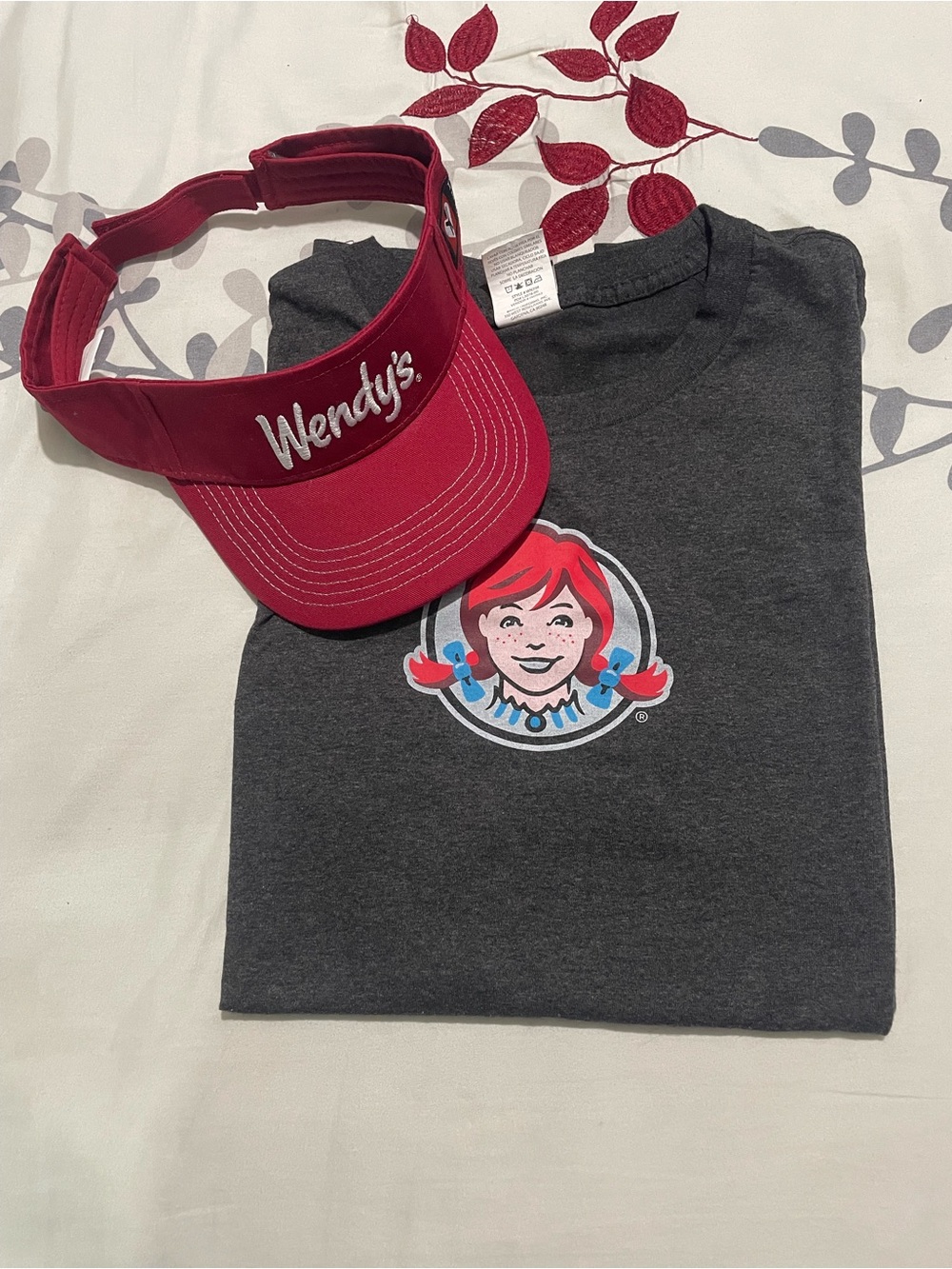 Wendy's T-shirt and Visor Size Large
